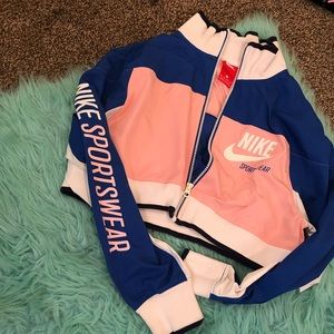 Nike sportswear crop jacket